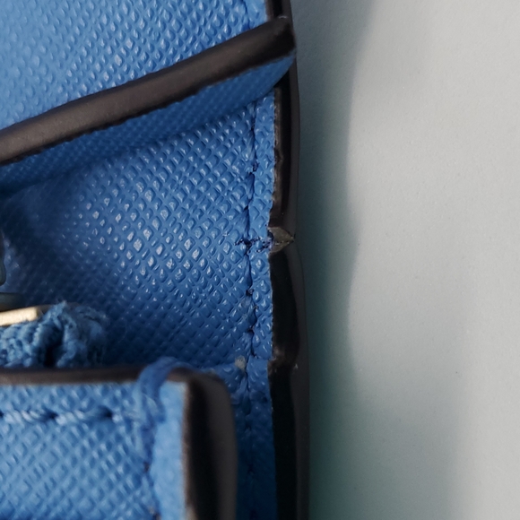 HENRI BENDEL Sky Blue Centennial Stripe Leather Keychain Wallet Coin Purse - Picture 8 of 10